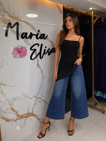 Blusas de randa Negras en tendencia 🖤